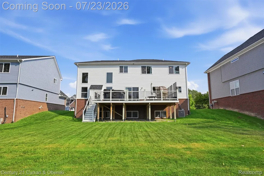 56130 Worlington Lane Lyon Charter Township MI 48178