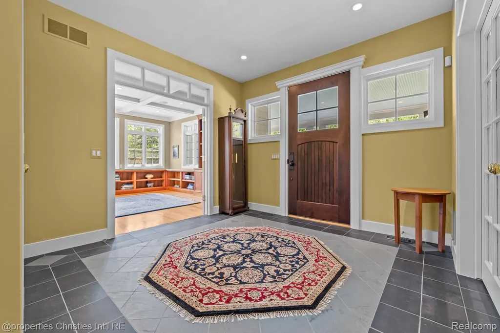 1041 Greentree Road Bloomfield Hills City MI 48304