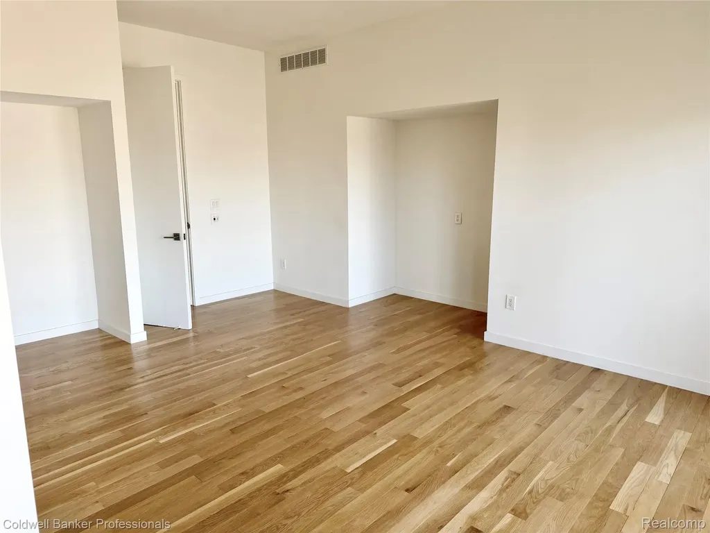 4692 W Wickford Bloomfield Hills City MI 48302