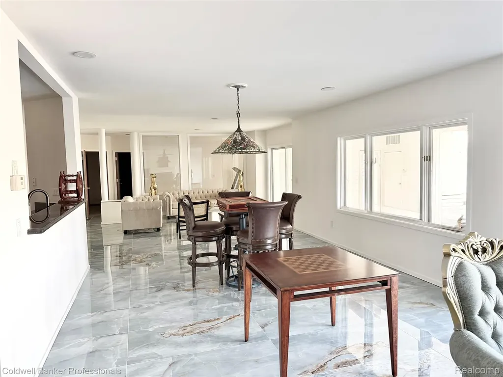 4692 W Wickford Bloomfield Hills City MI 48302