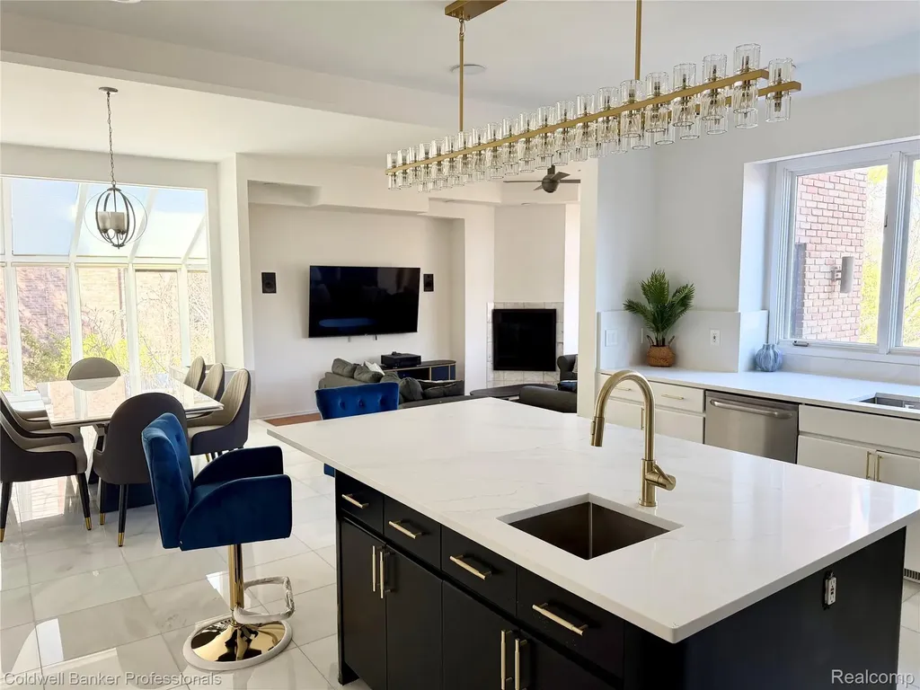4692 W Wickford Bloomfield Hills City MI 48302