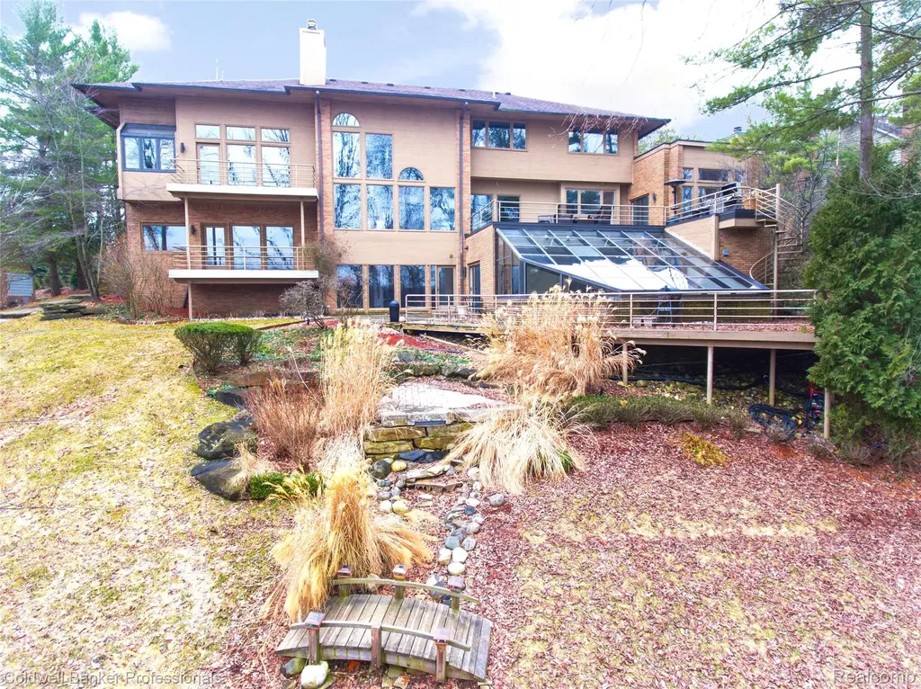 4692 W Wickford Bloomfield Hills City MI 48302