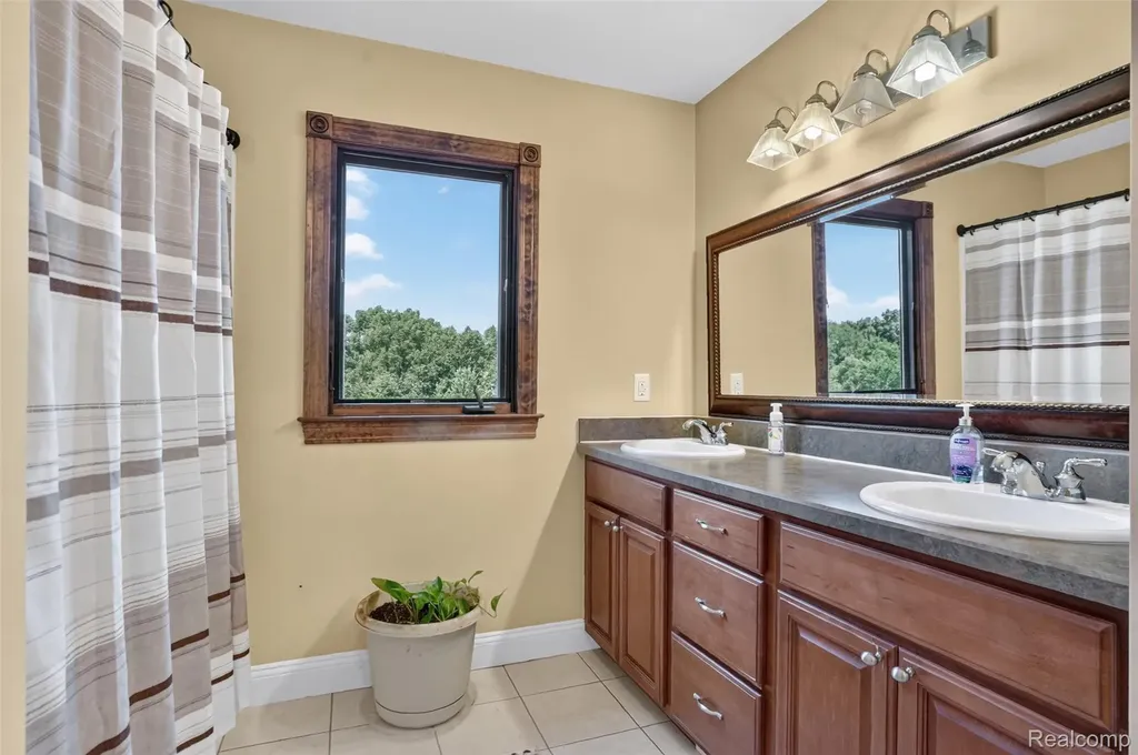 5372 Stone Garden Drive Marion Township MI 48843