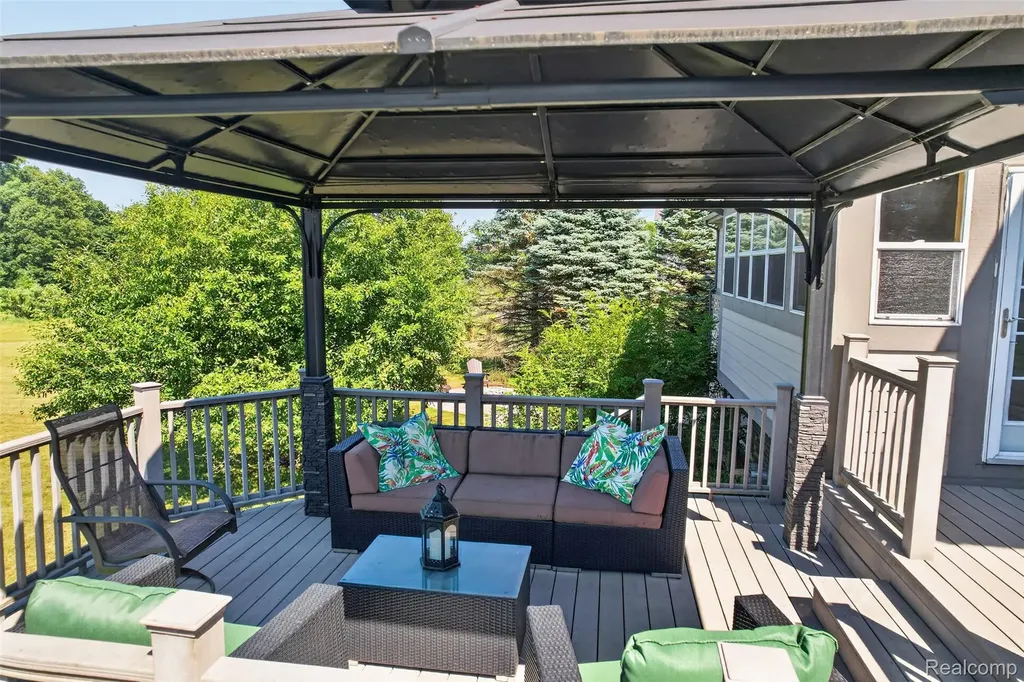 5372 Stone Garden Drive Marion Township MI 48843
