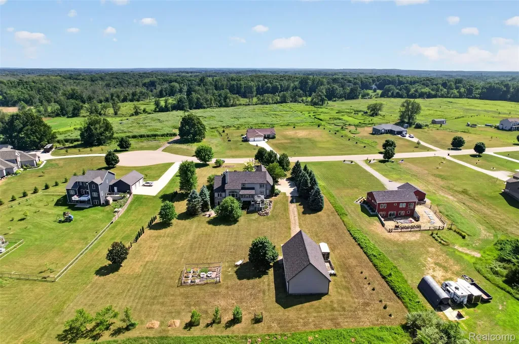 5372 Stone Garden Drive Marion Township MI 48843