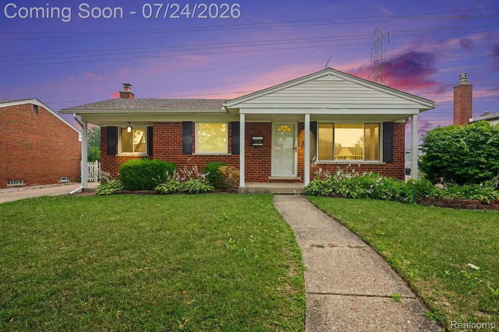 31436 Palomino Drive Warren City MI 48093