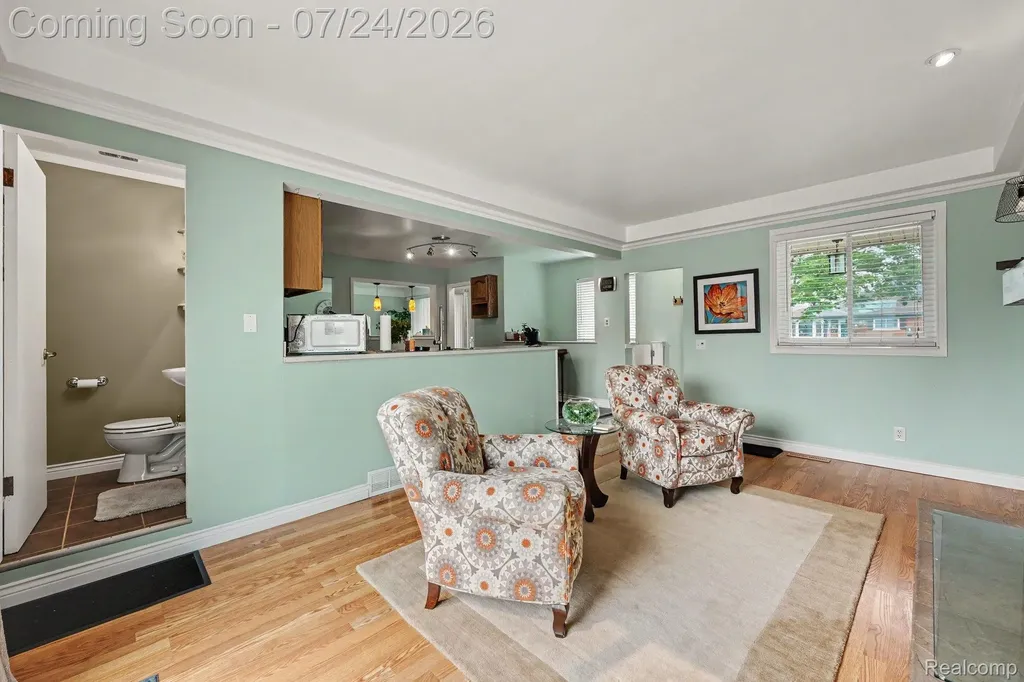 31436 Palomino Drive Warren City MI 48093