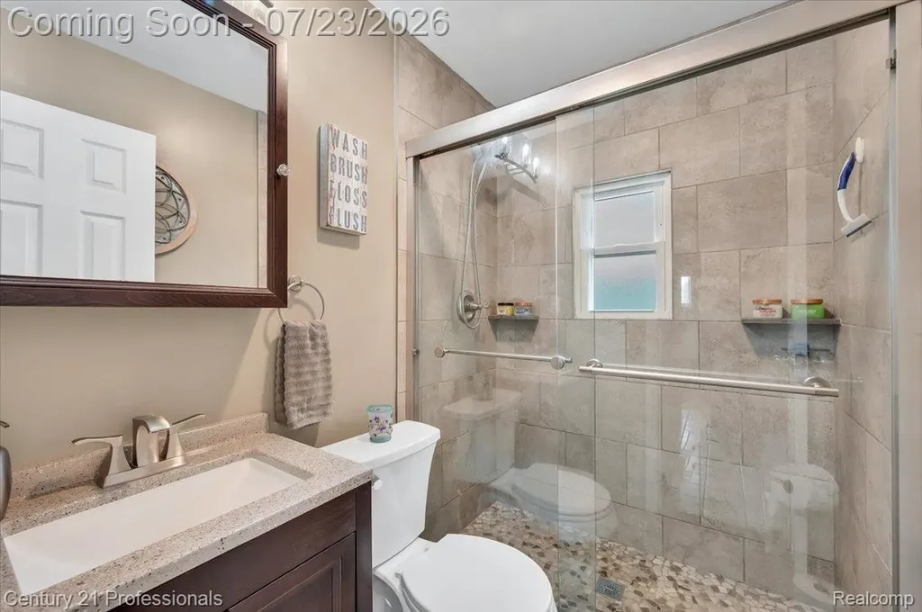 161 Eastview Street Orion Charter Township MI 48362