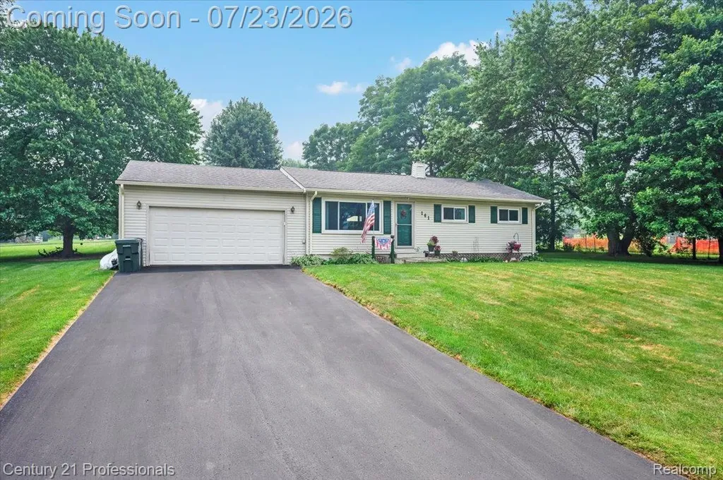 161 Eastview Street Orion Charter Township MI 48362