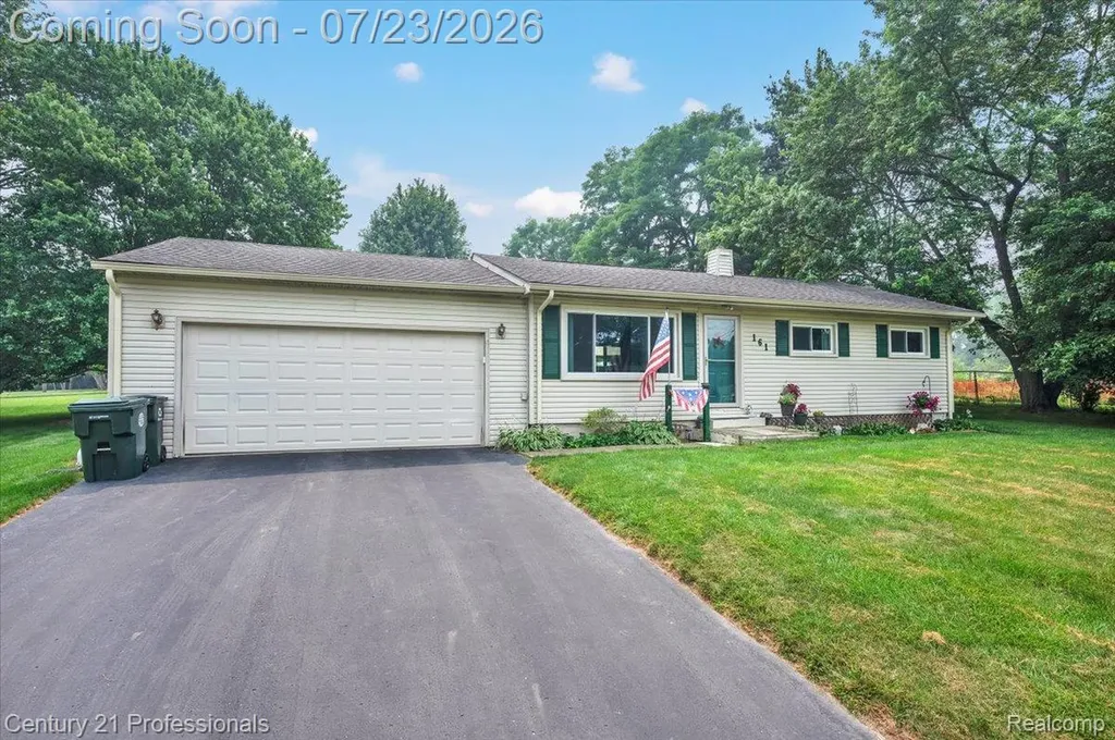 161 Eastview Street Orion Charter Township MI 48362