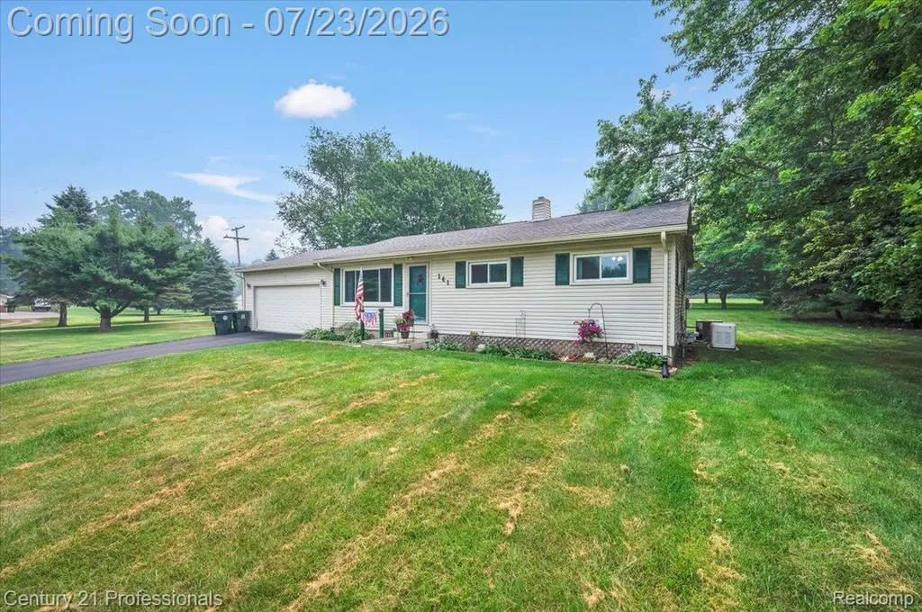 161 Eastview Street Orion Charter Township MI 48362