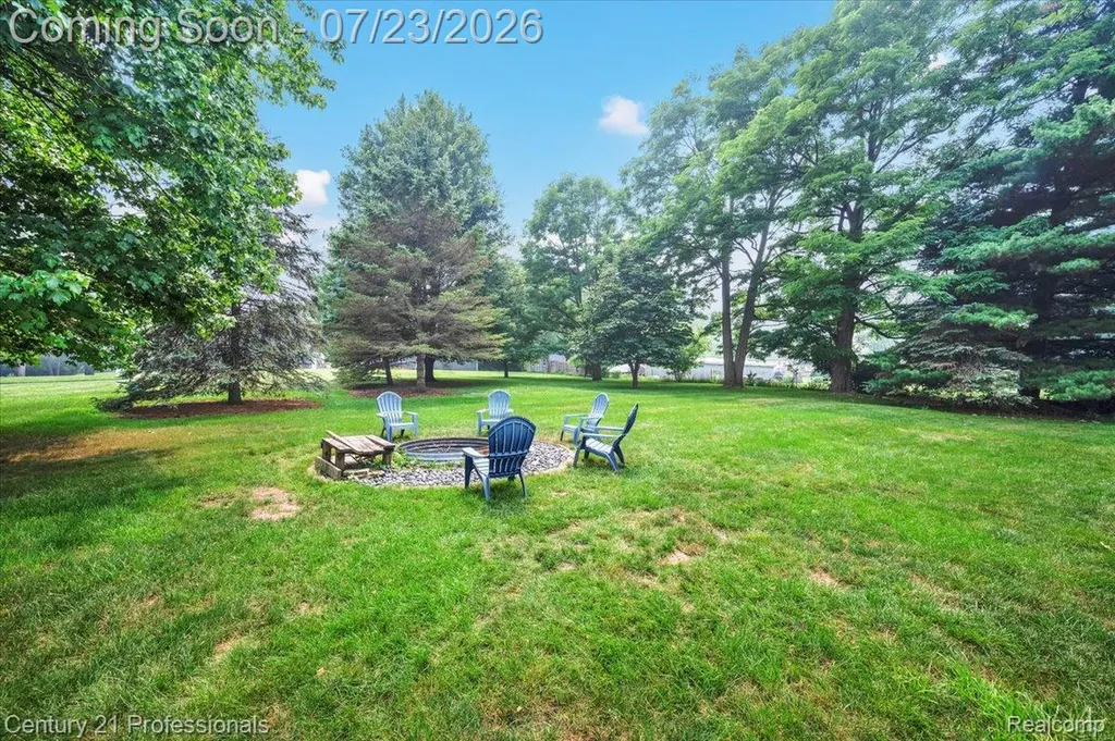 161 Eastview Street Orion Charter Township MI 48362
