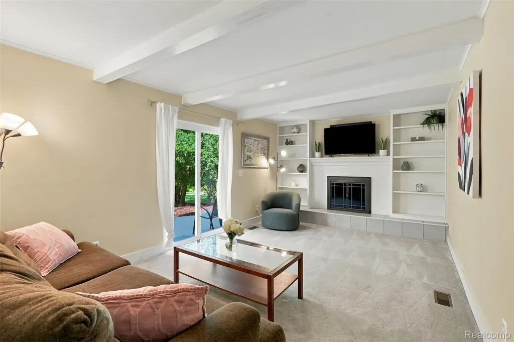 3475 Yellowstone Drive Ann Arbor City MI 48105