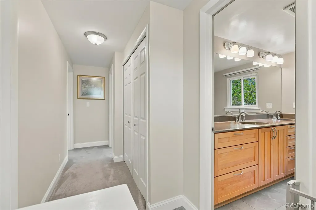 3475 Yellowstone Drive Ann Arbor City MI 48105