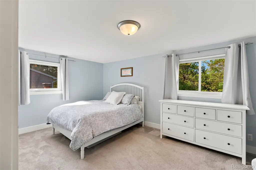 3475 Yellowstone Drive Ann Arbor City MI 48105