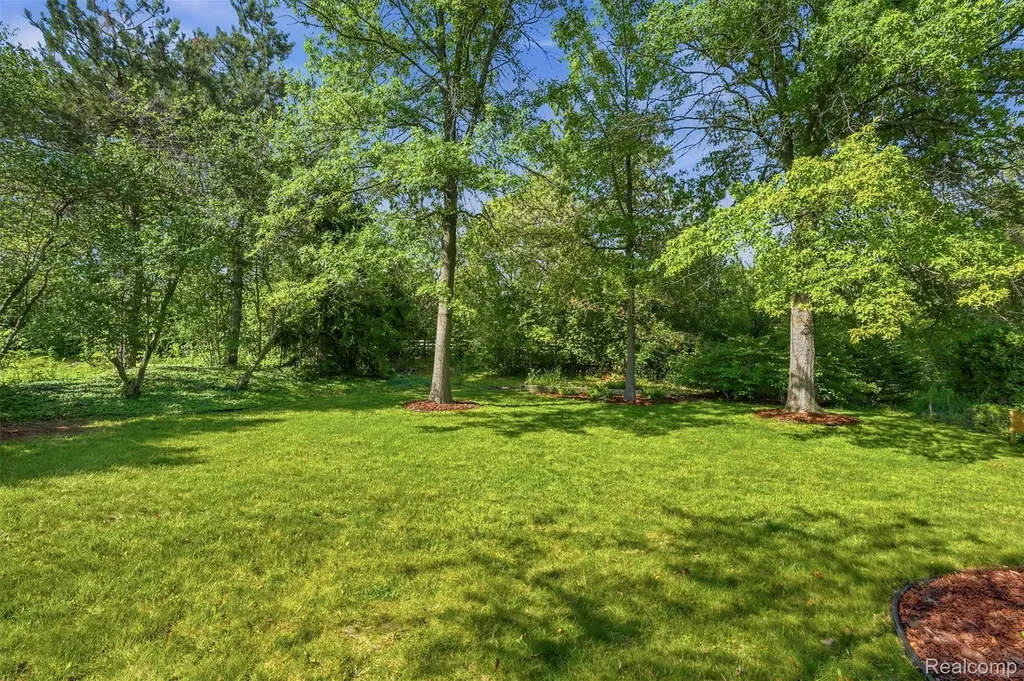 3475 Yellowstone Drive Ann Arbor City MI 48105