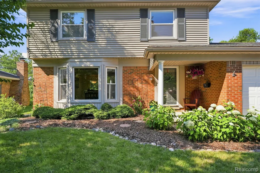 3475 Yellowstone Drive Ann Arbor City MI 48105