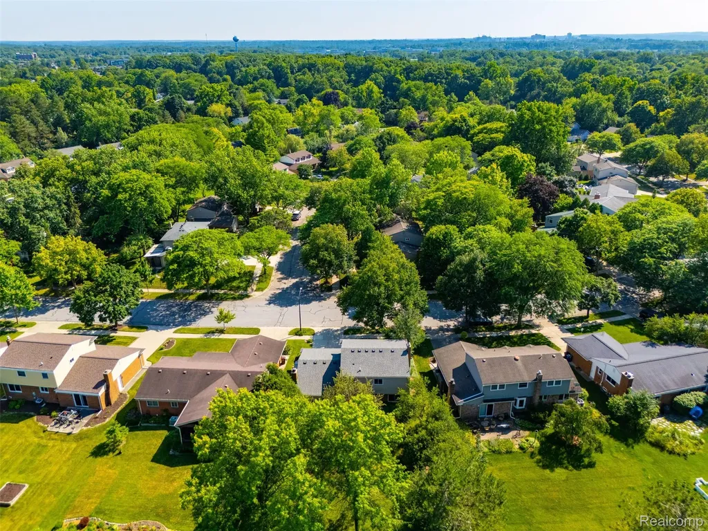 3475 Yellowstone Drive Ann Arbor City MI 48105
