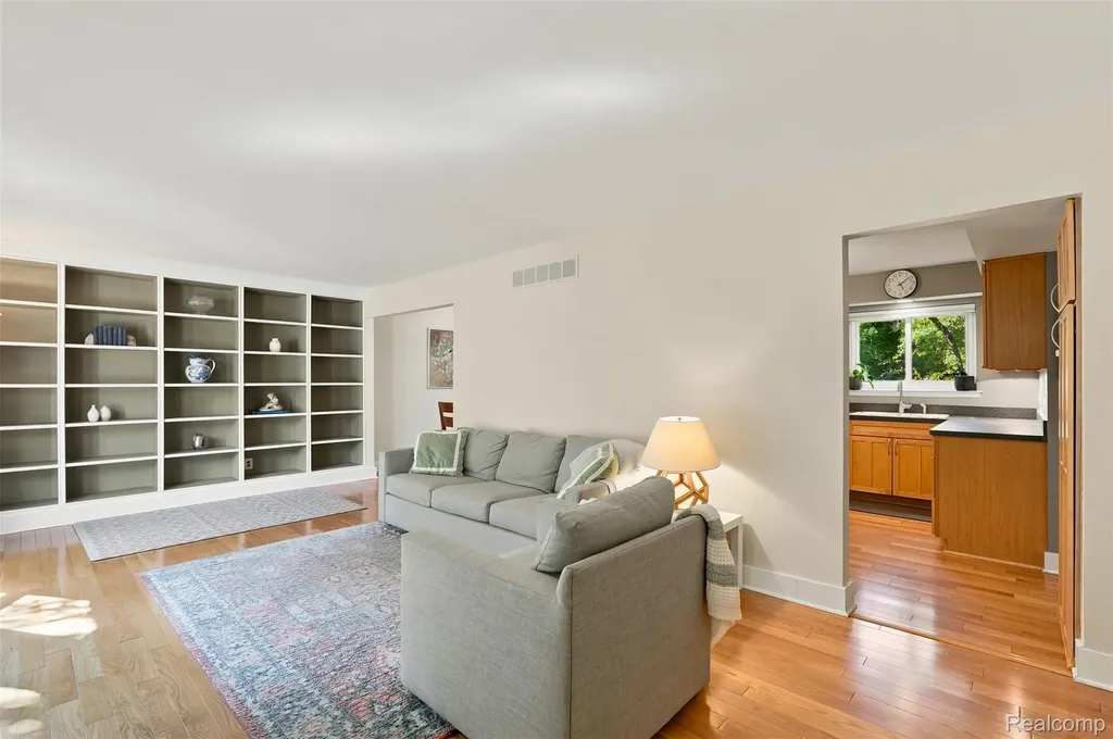 3475 Yellowstone Drive Ann Arbor City MI 48105