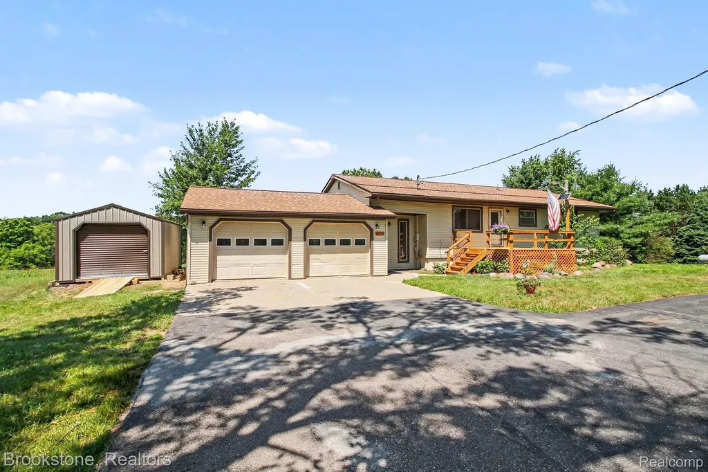 4555 Lonsberry Road Marathon Township MI 48421