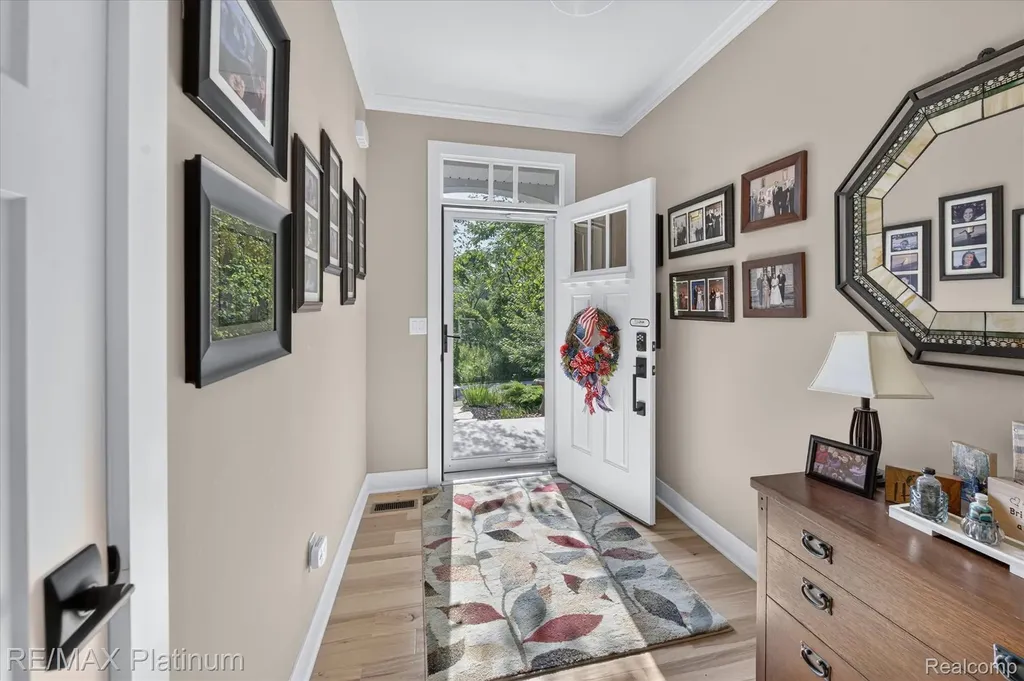 2676 Crooked Lake Road Genoa Township MI 48843