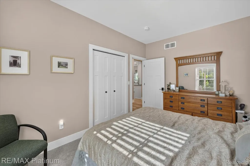 2676 Crooked Lake Road Genoa Township MI 48843