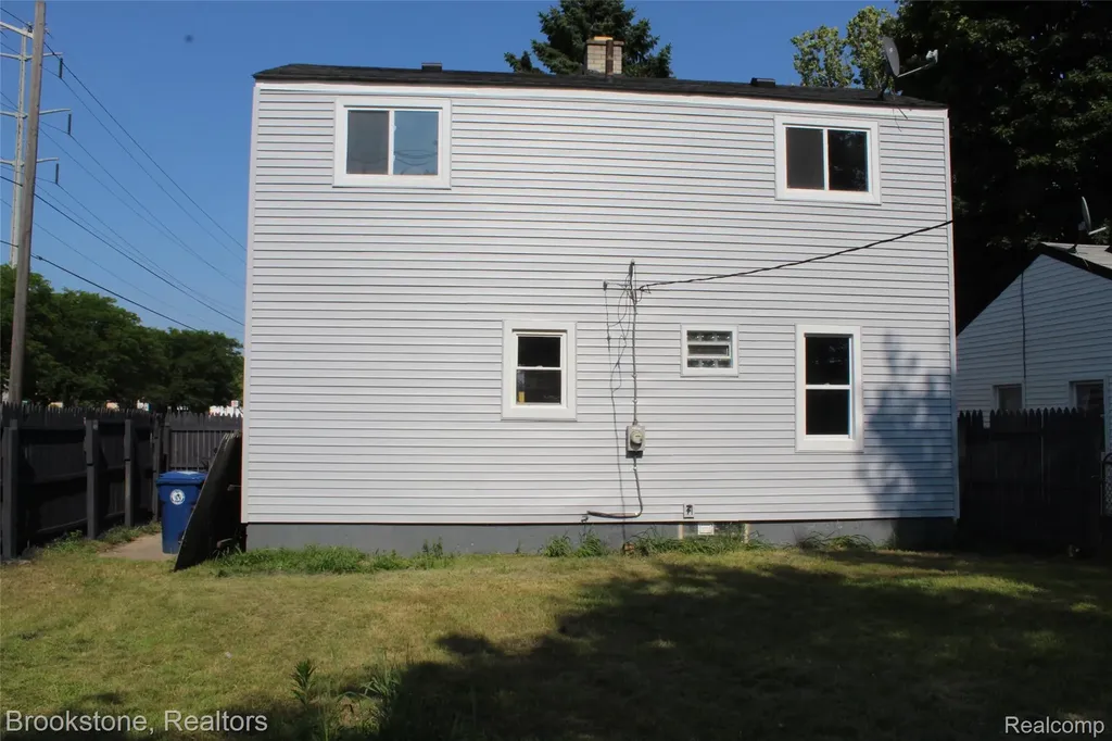 20589 Negaunee Redford Charter Township MI 48240