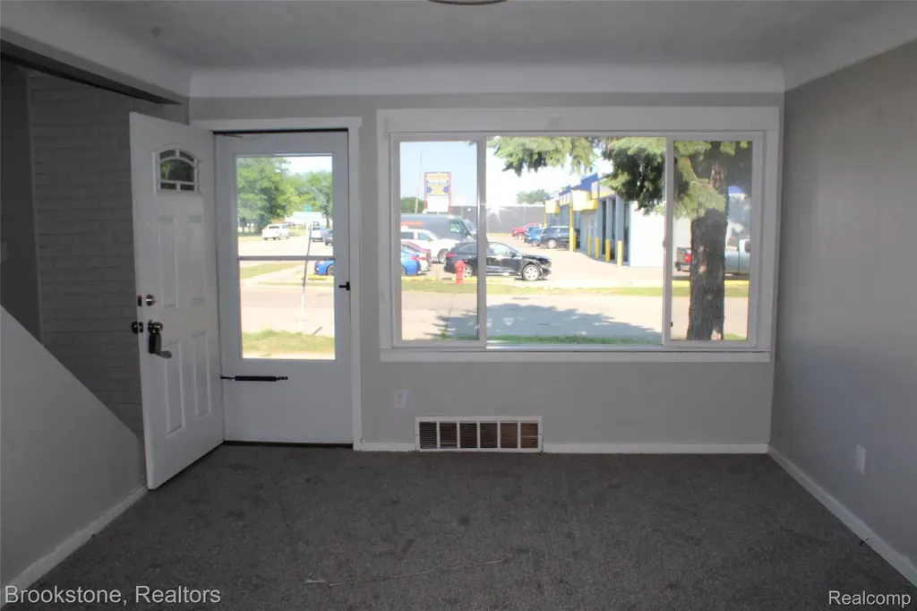 20589 Negaunee Redford Charter Township MI 48240