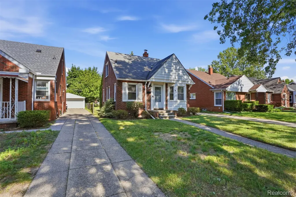 2204 N Franklin Street Dearborn City MI 48128