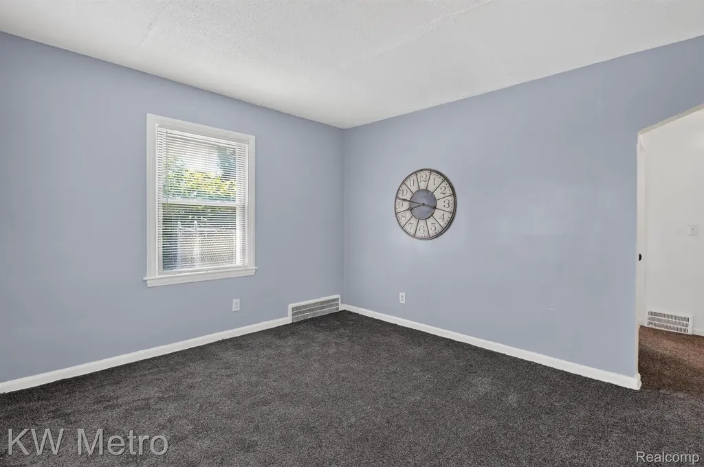 18911 Oakfield Street Detroit City MI 48235