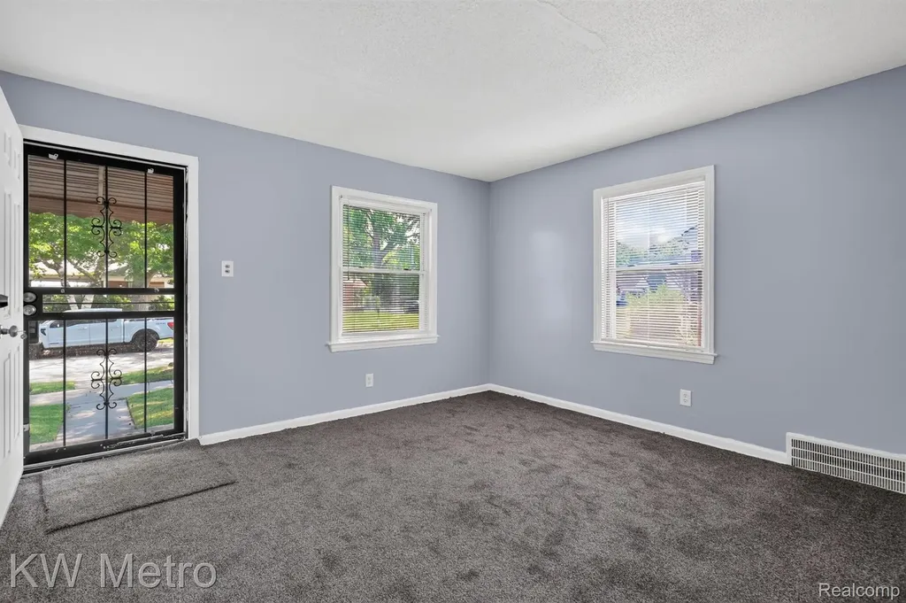 18911 Oakfield Street Detroit City MI 48235