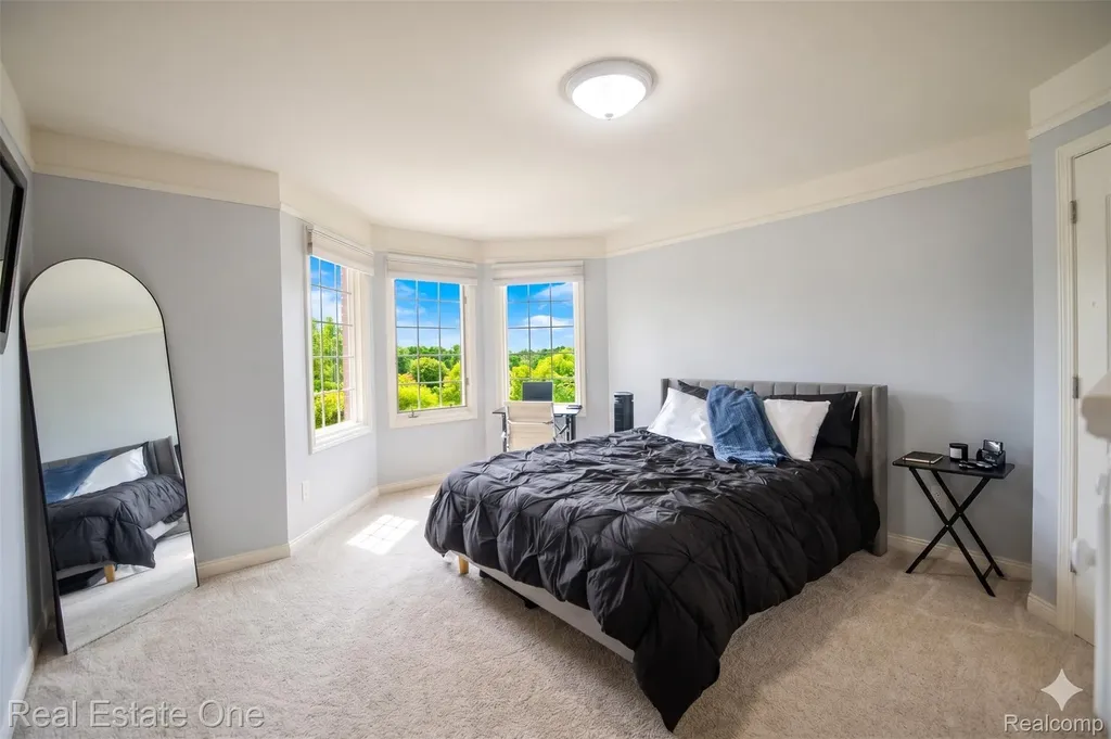 1576 Galena Rochester Hills City MI 48306