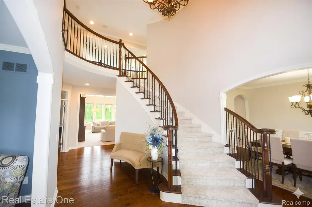 1576 Galena Rochester Hills City MI 48306