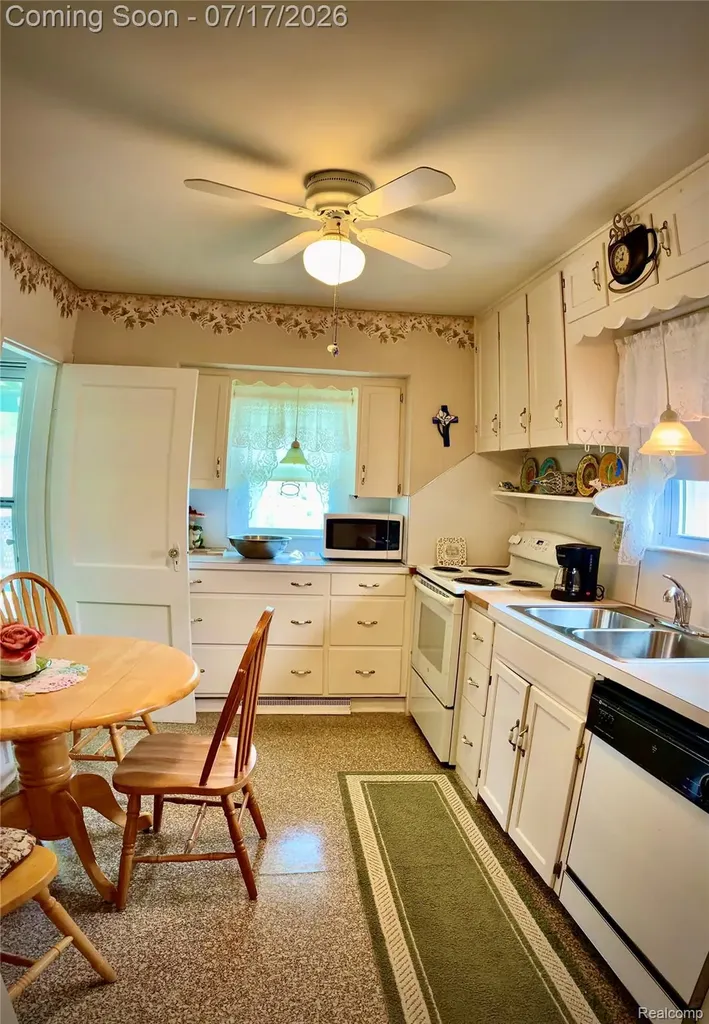 1417 Proper Avenue Burton City MI 48529