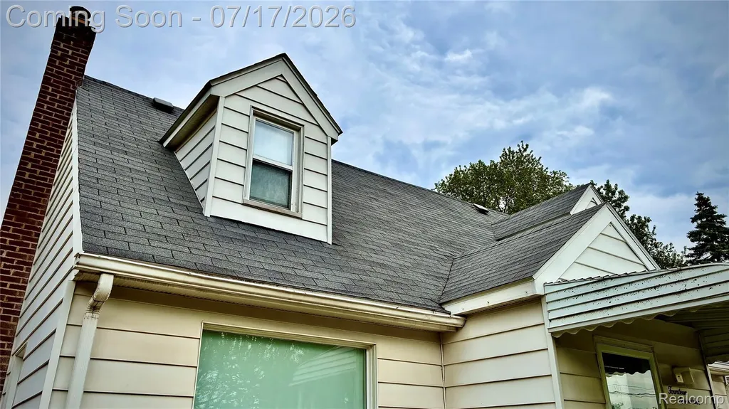 1417 Proper Avenue Burton City MI 48529