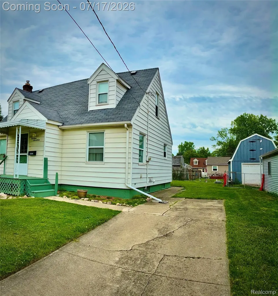 1417 Proper Avenue Burton City MI 48529