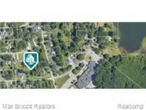000 Crescent Waterford Charter Township MI 48327