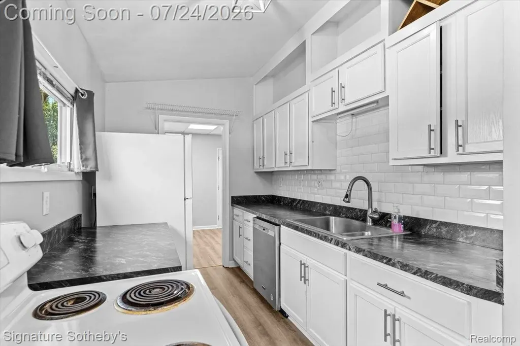 6280 Beth Green Oak Township MI 48116