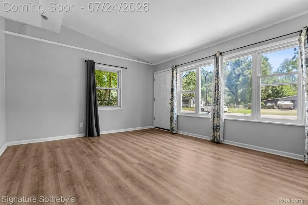 6280 Beth Green Oak Township MI 48116