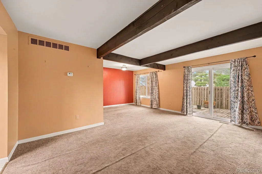 37491 Charter Oaks Boulevard Clinton Charter Township MI 48036