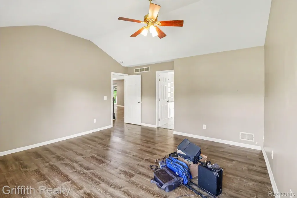 7055 Augustine Court Deerfield Township MI 48430