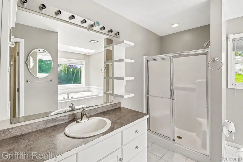 7055 Augustine Court Deerfield Township MI 48430