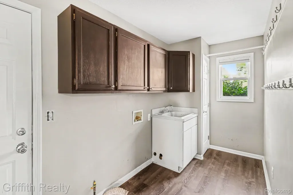 7055 Augustine Court Deerfield Township MI 48430