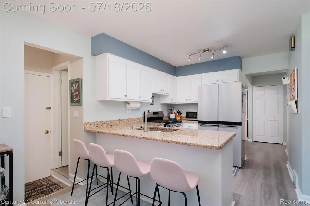 309 Amelia Avenue Royal Oak City MI 48073