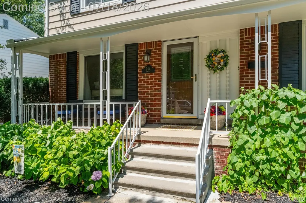 309 Amelia Avenue Royal Oak City MI 48073