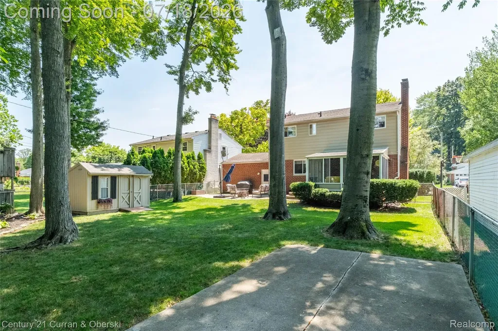 309 Amelia Avenue Royal Oak City MI 48073