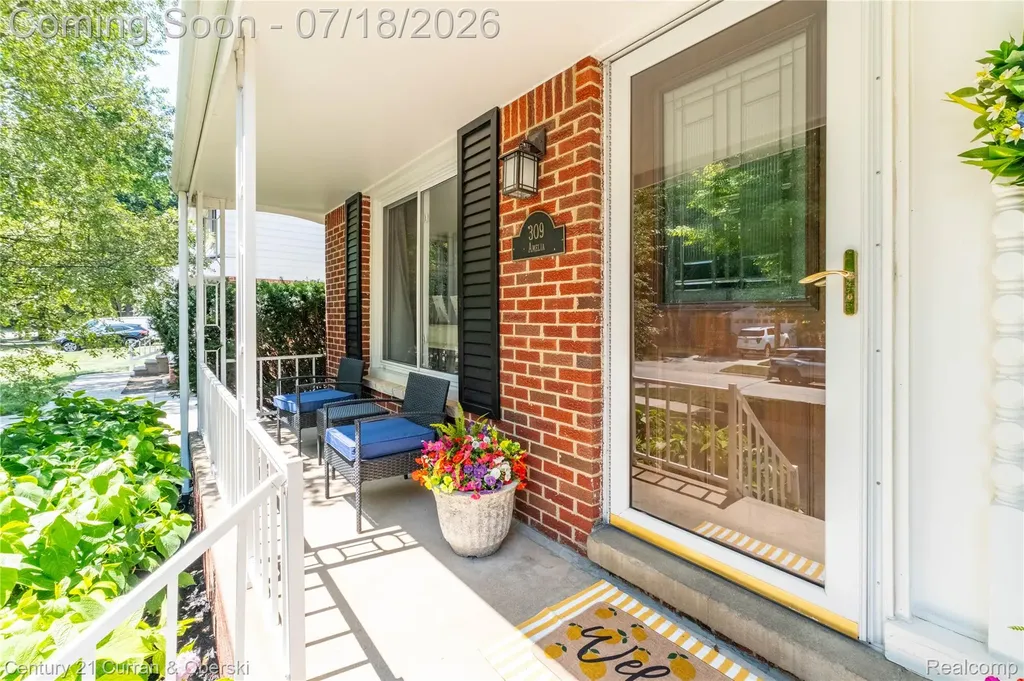 309 Amelia Avenue Royal Oak City MI 48073