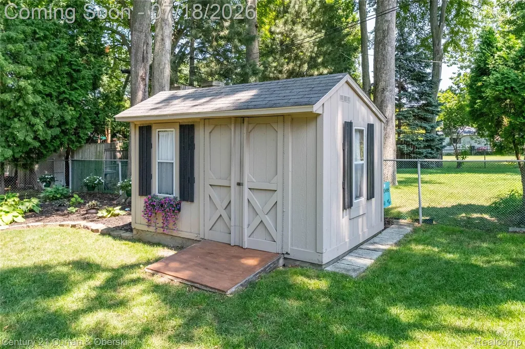 309 Amelia Avenue Royal Oak City MI 48073