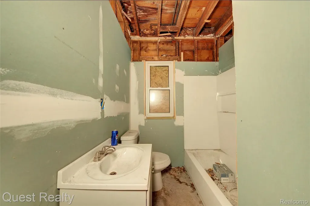 18659 Goulburn Street Detroit City MI 48205