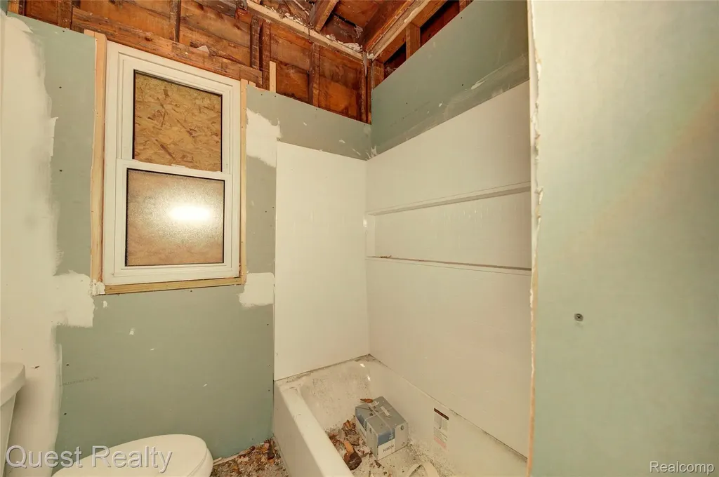 18659 Goulburn Street Detroit City MI 48205